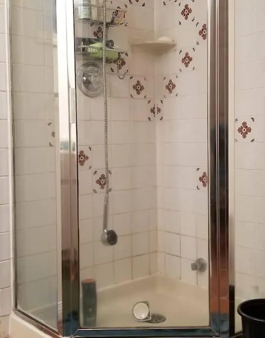 Near Downtown Yvr -2 Bedroom Private Suite Vancouver Canada