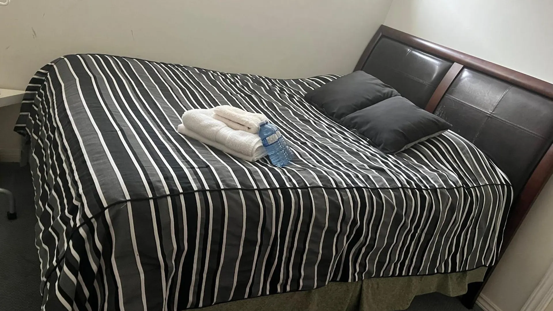 Near Downtown Yvr -2 Bedroom Private Suite Vancouver Holiday home