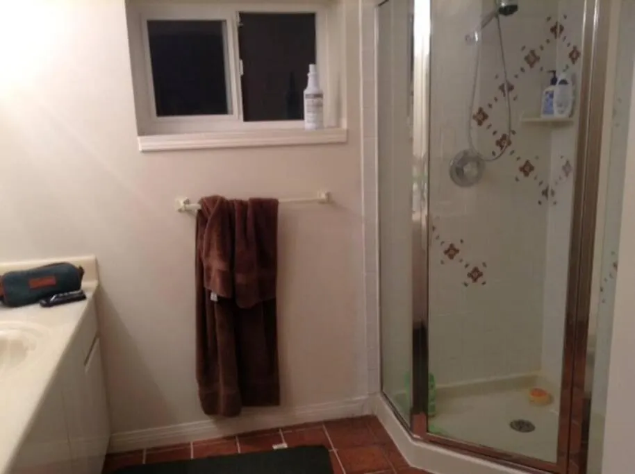 Near Downtown Yvr -2 Bedroom Private Suite Vancouver
