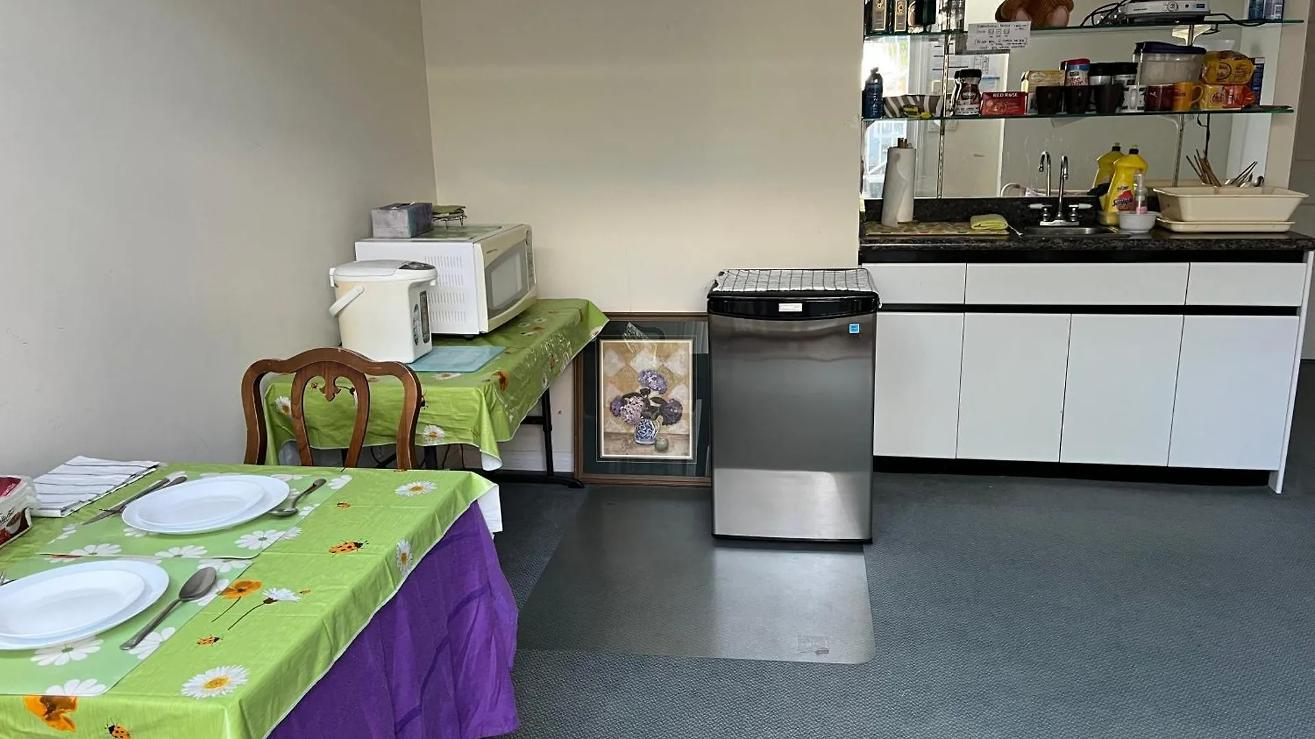 וונקובר Near Downtown Yvr -2 Bedroom Private Suite קנדה
